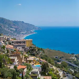 La Casa Gialla Bed & Breakfast